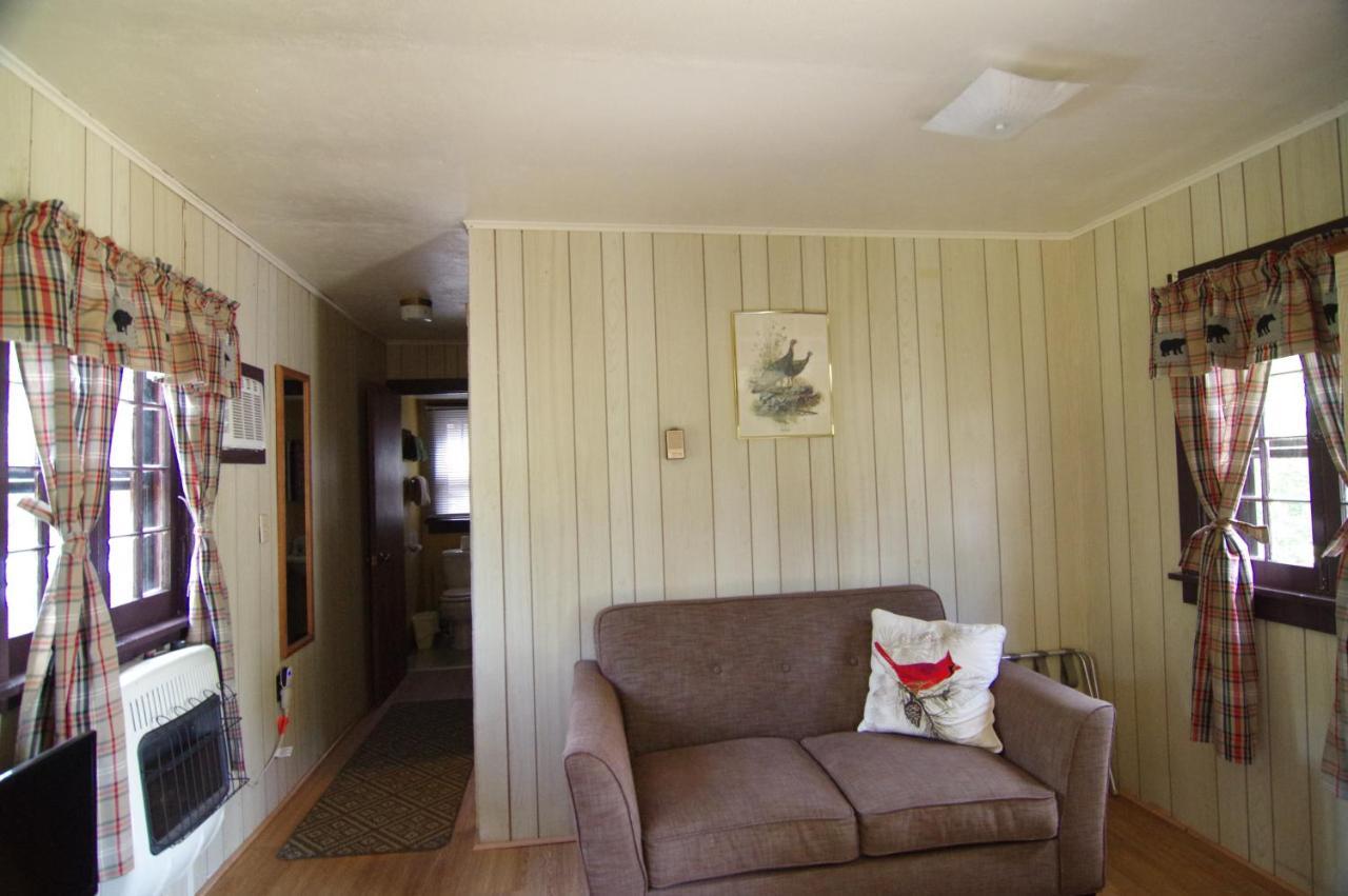 Moreno'S Adirondack Cabins Saranac Lake Extérieur photo