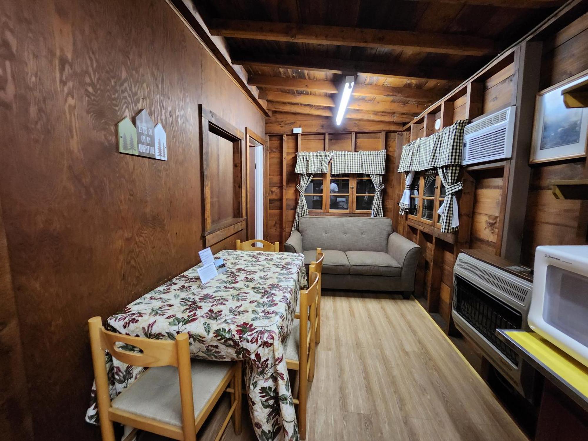 Moreno'S Adirondack Cabins Saranac Lake Extérieur photo