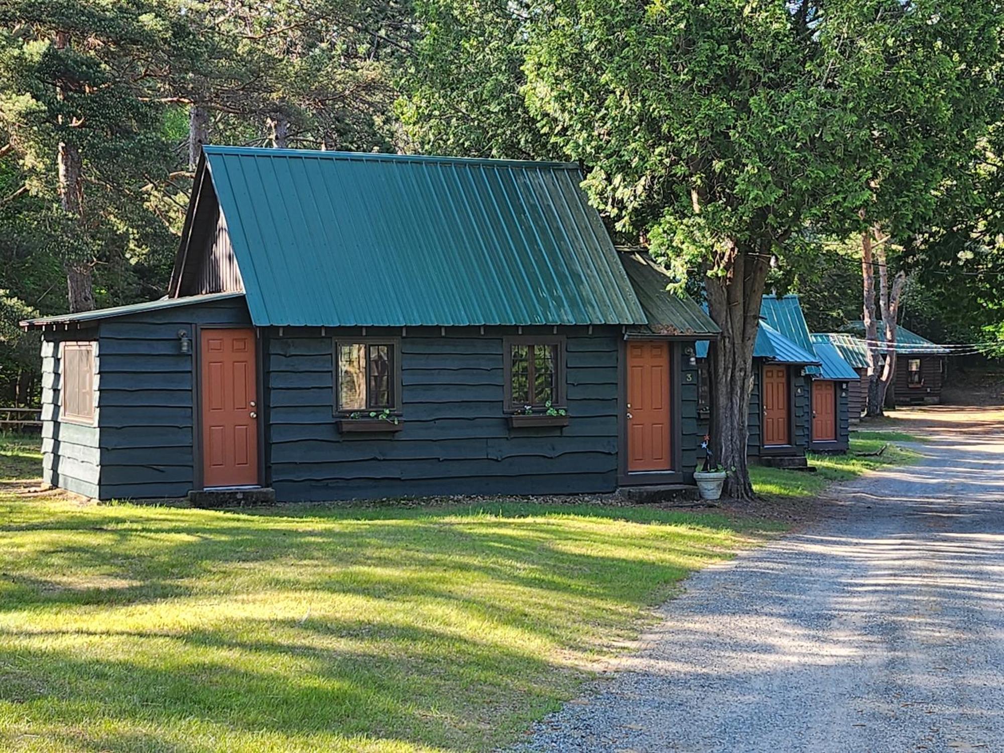 Moreno'S Adirondack Cabins Saranac Lake Extérieur photo